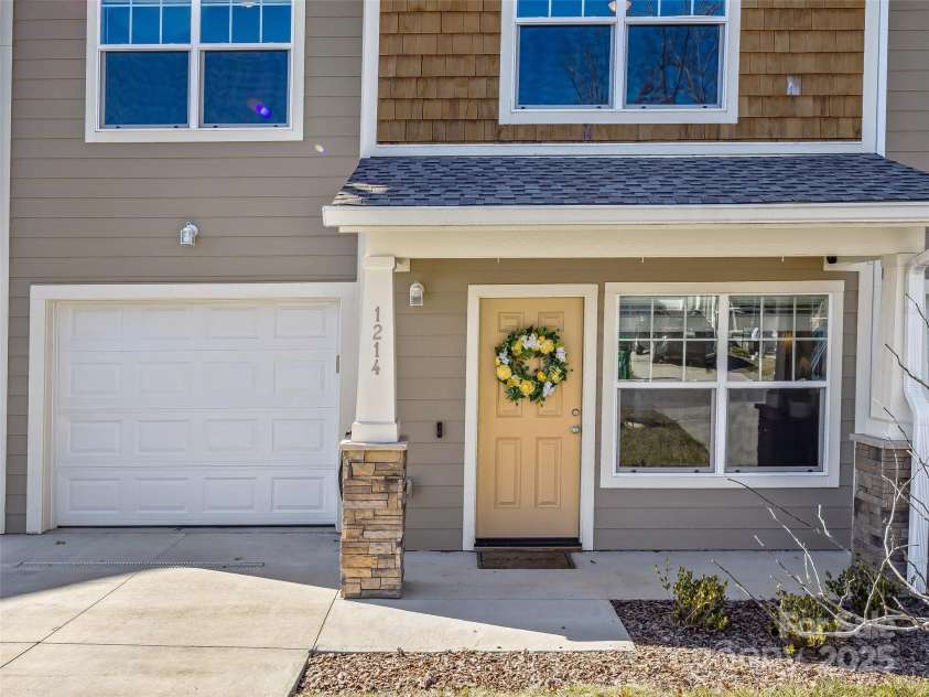 1214 Pauline Trail Drive, Arden, NC 28704.  MLS# CAR4213372, YatesRealty ID 531. 