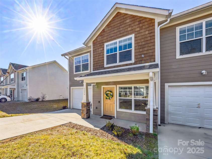 1214 Pauline Trail Drive, Arden, NC 28704.  MLS# CAR4213372, YatesRealty ID 531. 