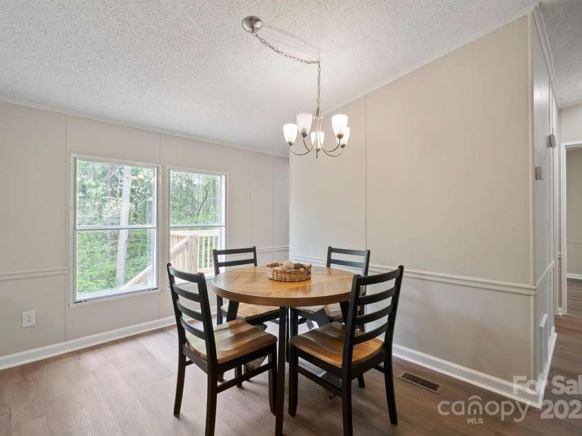 102 Lansdale Avenue, Lincolnton, NC 28092.  MLS# CAR4242601, YatesRealty ID 5310. 