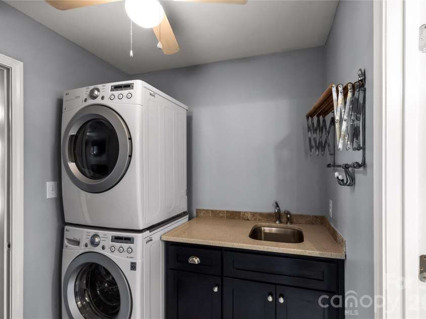 1890 Davis Circle, Clover, SC 29710.  MLS# CAR4359523, YatesRealty ID 5310. 