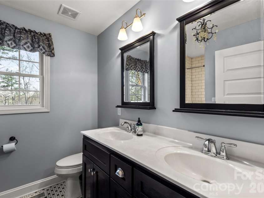 1890 Davis Circle, Clover, SC 29710.  MLS# CAR4359523, YatesRealty ID 5310. 
