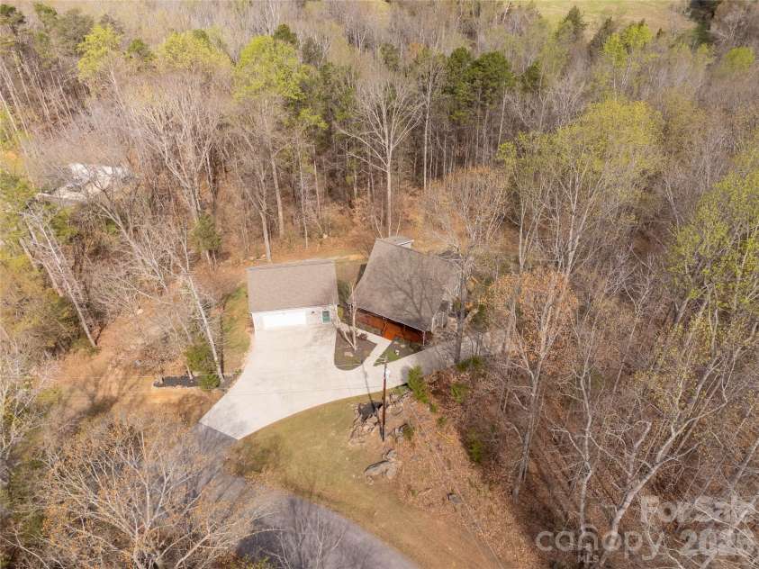 1890 Davis Circle, Clover, SC 29710.  MLS# CAR4359523, YatesRealty ID 5310. 