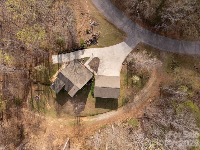 1890 Davis Circle, Clover, SC 29710.  MLS# CAR4359523, YatesRealty ID 5310. 