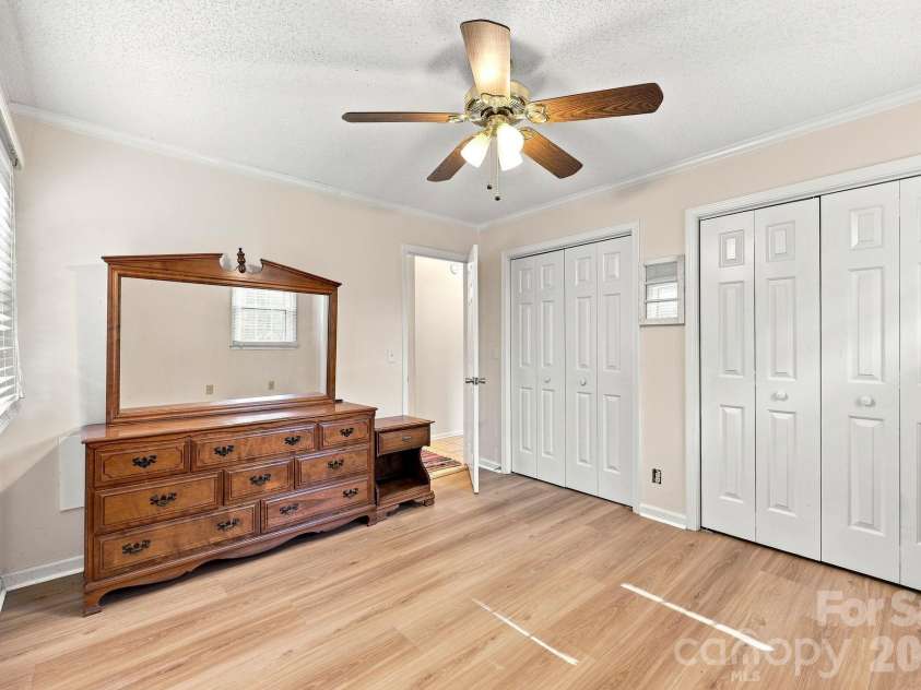 303 Deerfield Circle, Salisbury, NC 28147.  MLS# CAR4428608, YatesRealty ID 53100. 