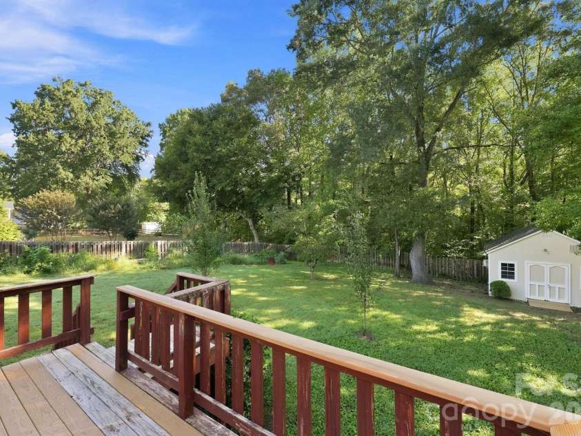 303 Deerfield Circle, Salisbury, NC 28147.  MLS# CAR4428608, YatesRealty ID 53100. 
