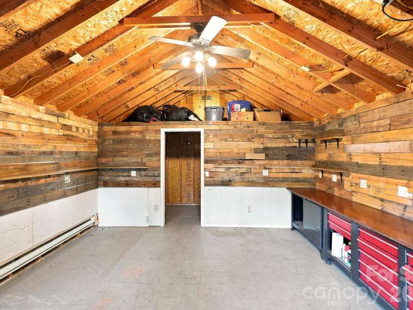 303 Deerfield Circle, Salisbury, NC 28147.  MLS# CAR4428608, YatesRealty ID 53100. 