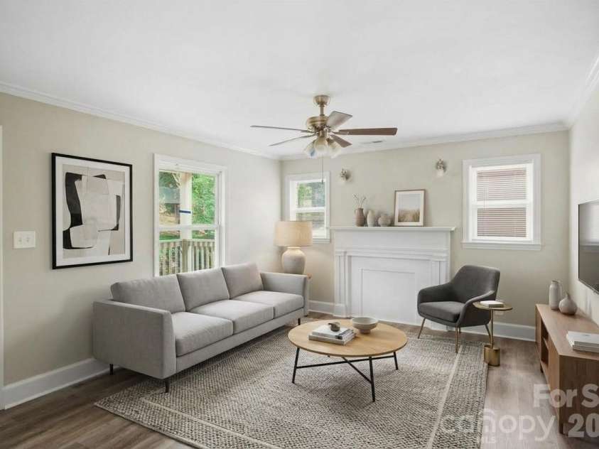 3129 Mathis Drive, Charlotte, NC 28208.  MLS# CAR4428061, YatesRealty ID 53101. 