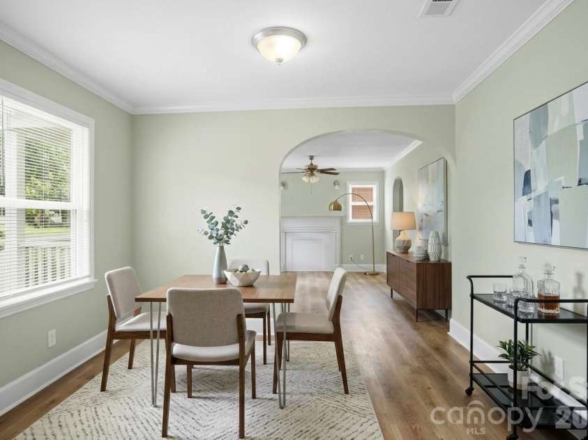 3129 Mathis Drive, Charlotte, NC 28208.  MLS# CAR4428061, YatesRealty ID 53101. 