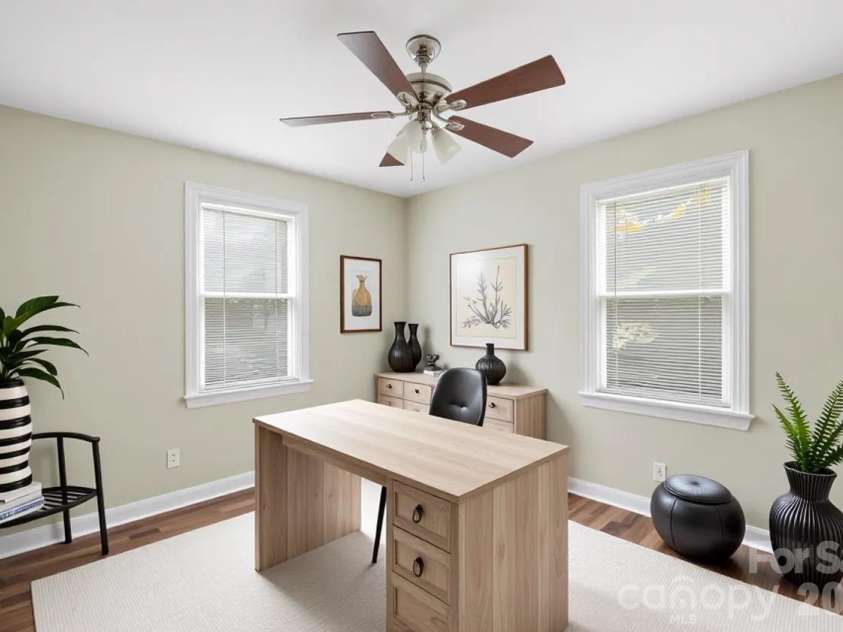 3129 Mathis Drive, Charlotte, NC 28208.  MLS# CAR4428061, YatesRealty ID 53101. 