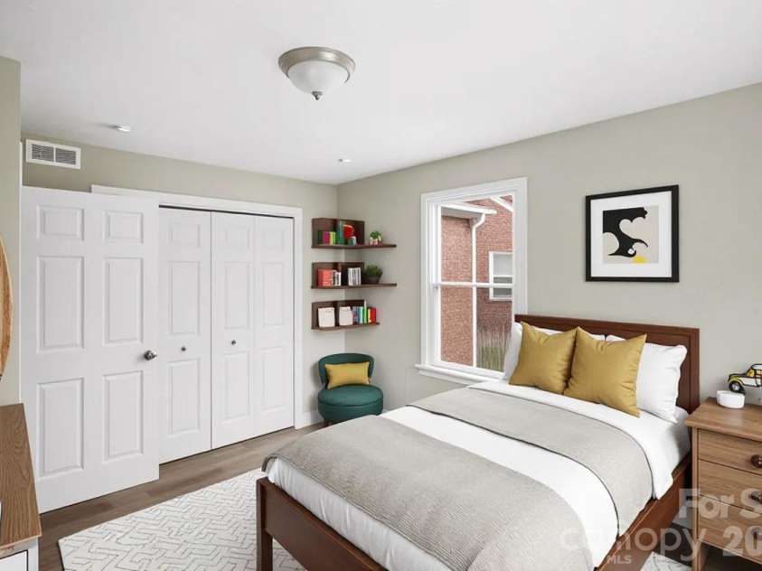 3129 Mathis Drive, Charlotte, NC 28208.  MLS# CAR4428061, YatesRealty ID 53101. 