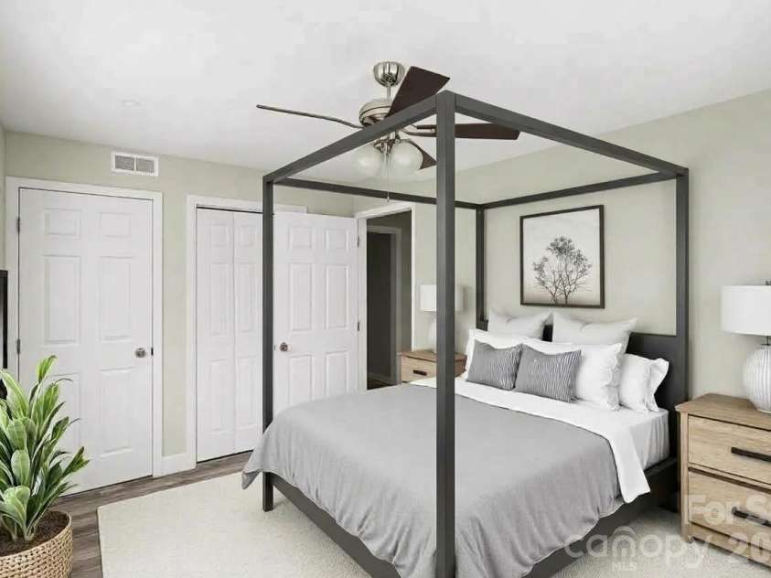 3129 Mathis Drive, Charlotte, NC 28208.  MLS# CAR4428061, YatesRealty ID 53101. 