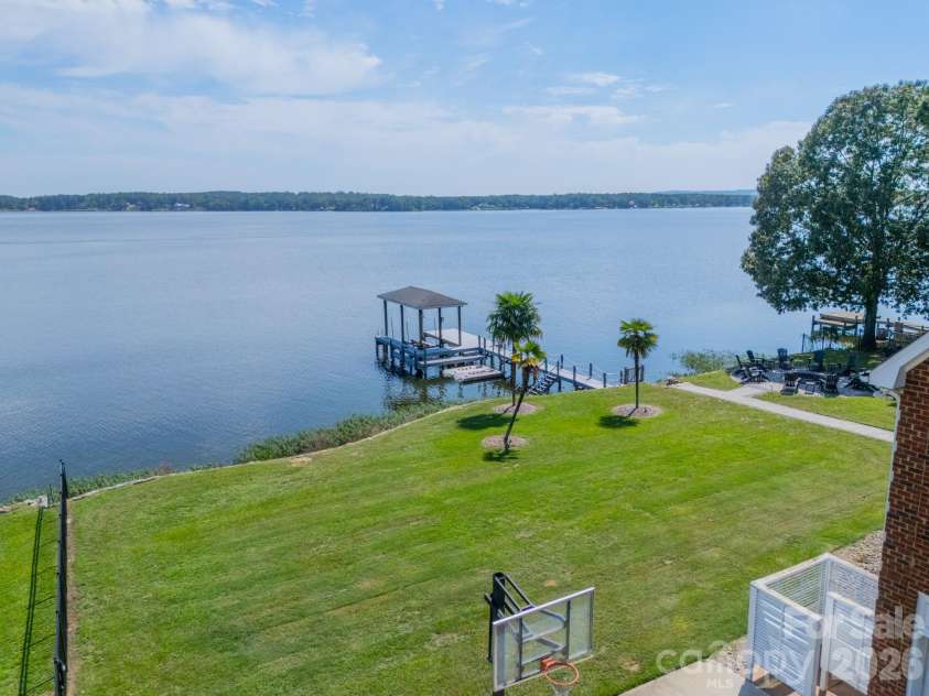 2370 Anns Loop, Liberty Hill, SC 29074.  MLS# CAR4420122, YatesRealty ID 53103. 
