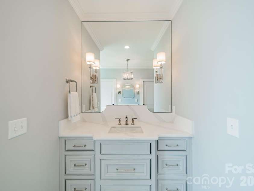 2370 Anns Loop, Liberty Hill, SC 29074.  MLS# CAR4420122, YatesRealty ID 53103. 