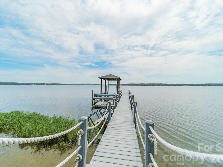2370 Anns Loop, Liberty Hill, SC 29074.  MLS# CAR4420122, YatesRealty ID 53103. 