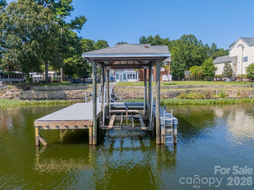 2370 Anns Loop, Liberty Hill, SC 29074.  MLS# CAR4420122, YatesRealty ID 53103. 