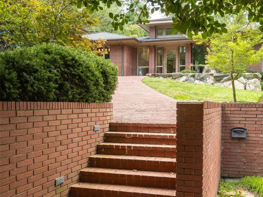 57 Stuyvesant Road, Asheville, NC 28803.  MLS# CAR4428557, YatesRealty ID 53104. 