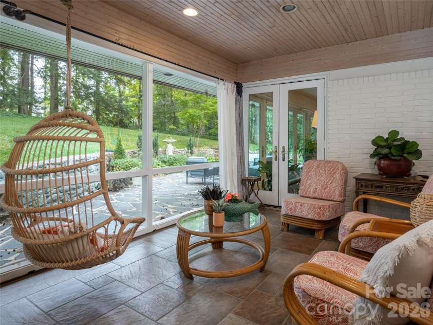 57 Stuyvesant Road, Asheville, NC 28803.  MLS# CAR4428557, YatesRealty ID 53104. 