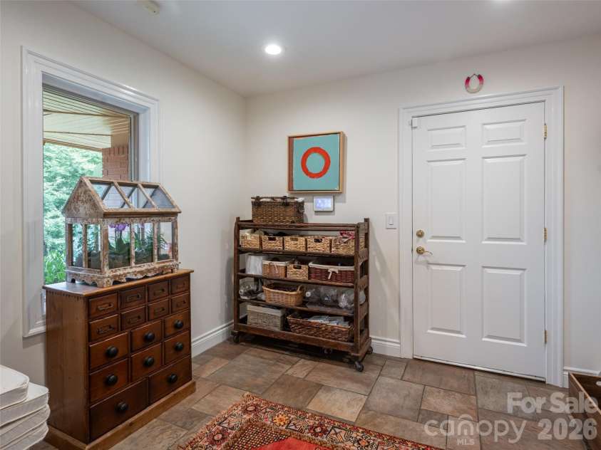 57 Stuyvesant Road, Asheville, NC 28803.  MLS# CAR4428557, YatesRealty ID 53104. 