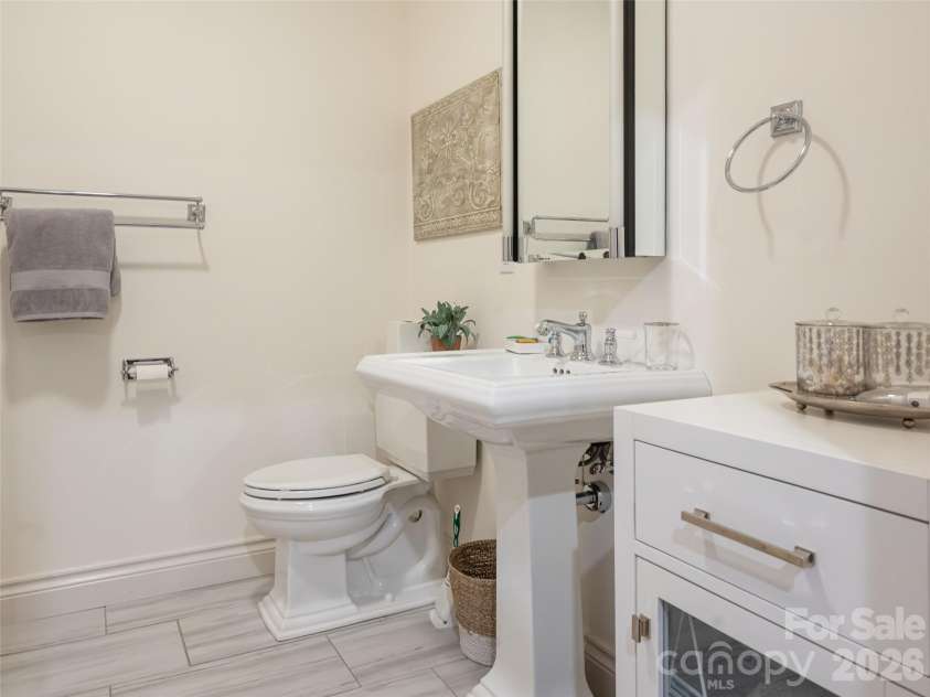 57 Stuyvesant Road, Asheville, NC 28803.  MLS# CAR4428557, YatesRealty ID 53104. 