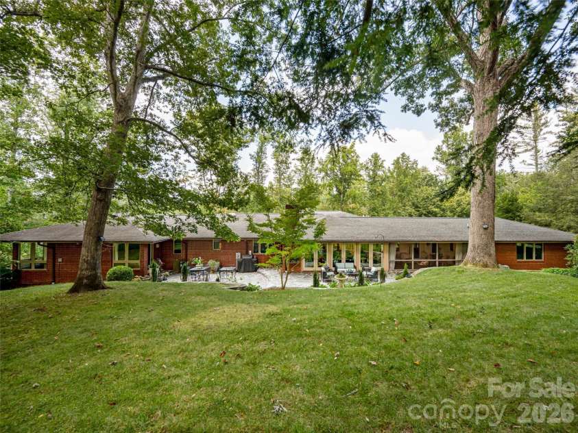 57 Stuyvesant Road, Asheville, NC 28803.  MLS# CAR4428557, YatesRealty ID 53104. 