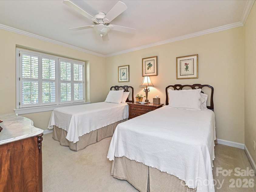 4313 Silo Lane, Charlotte, NC 28226.  MLS# CAR4428423, YatesRealty ID 53106. 