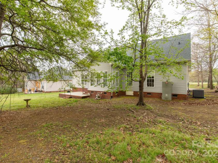 1200 Craig Avenue, Lancaster, SC 29720.  MLS# CAR4228364, YatesRealty ID 5311. 