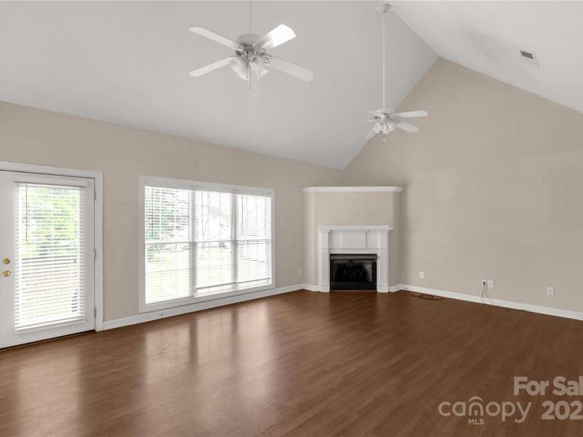 1200 Craig Avenue, Lancaster, SC 29720.  MLS# CAR4228364, YatesRealty ID 5311. 