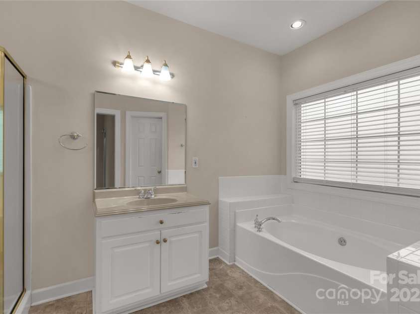 1200 Craig Avenue, Lancaster, SC 29720.  MLS# CAR4228364, YatesRealty ID 5311. 