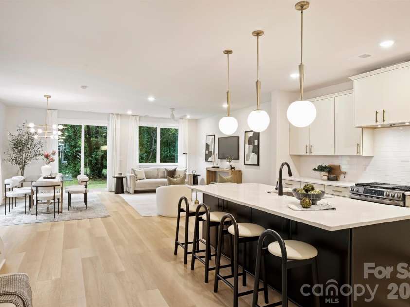 2705 Catalina Avenue, Charlotte, NC 28206.  MLS# CAR4427868, YatesRealty ID 53111. 
