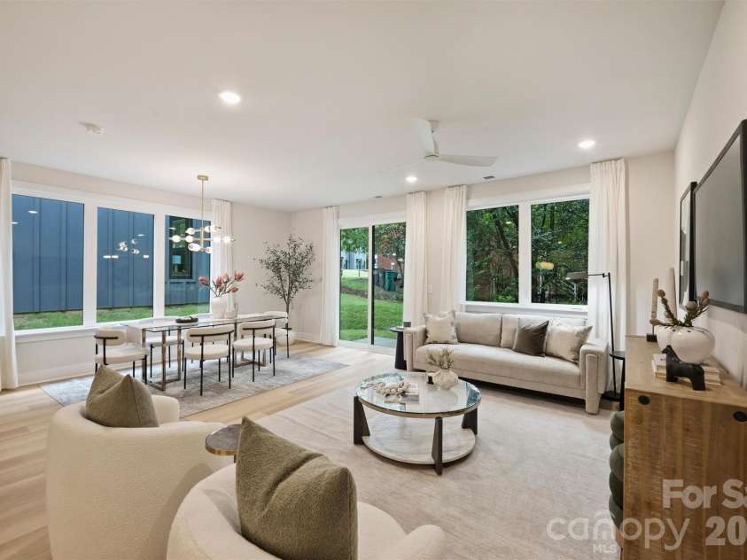 2705 Catalina Avenue, Charlotte, NC 28206.  MLS# CAR4427868, YatesRealty ID 53111. 