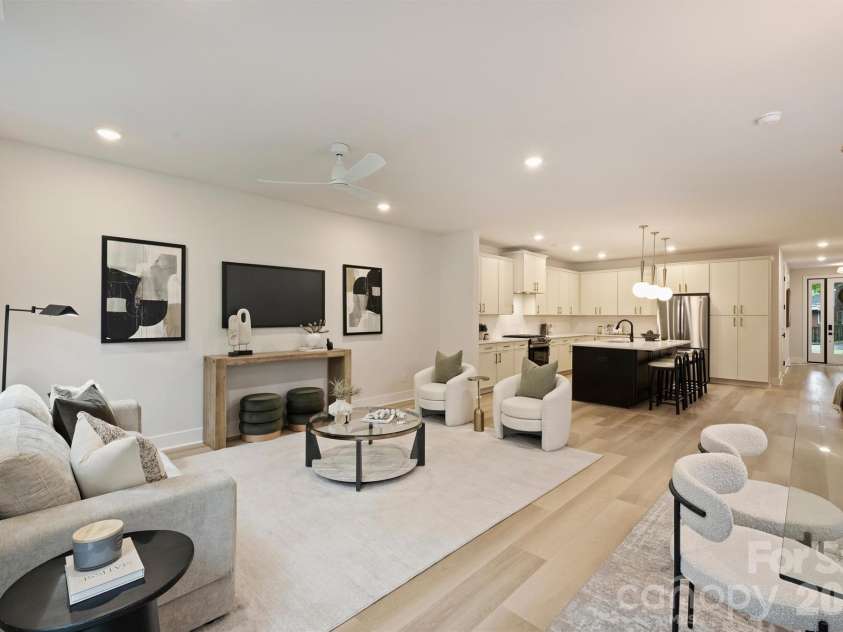2705 Catalina Avenue, Charlotte, NC 28206.  MLS# CAR4427868, YatesRealty ID 53111. 
