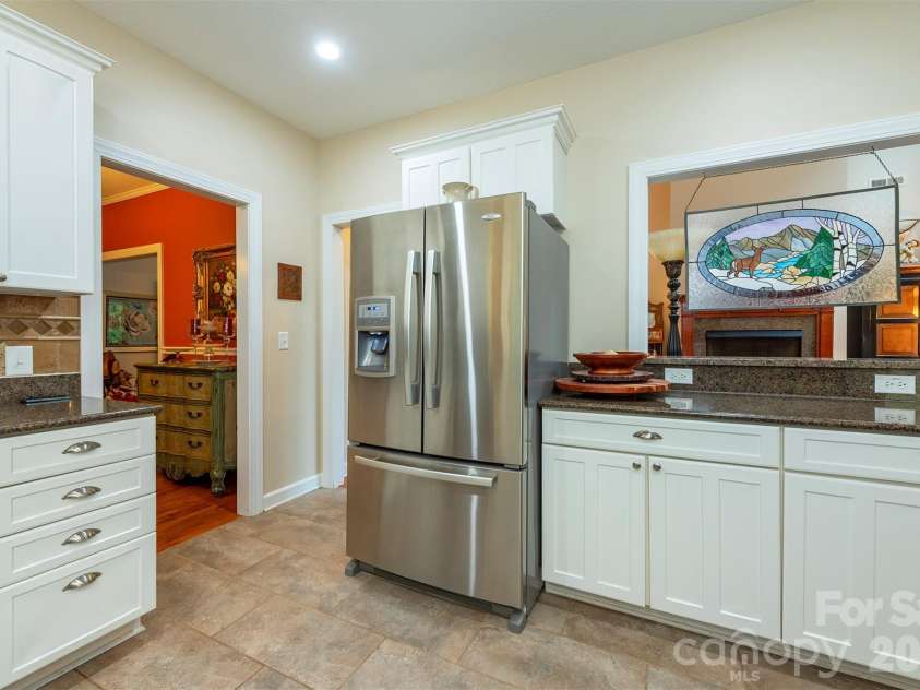 25 Deer Trail Way, Fairview, NC 28730.  MLS# CAR4428535, YatesRealty ID 53113. 