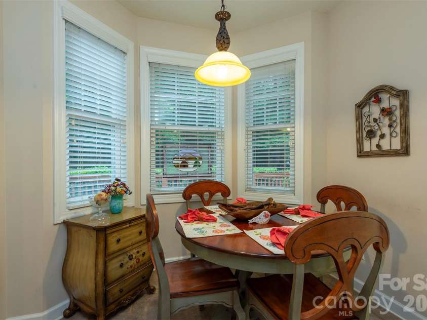 25 Deer Trail Way, Fairview, NC 28730.  MLS# CAR4428535, YatesRealty ID 53113. 