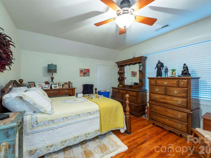 25 Deer Trail Way, Fairview, NC 28730.  MLS# CAR4428535, YatesRealty ID 53113. 