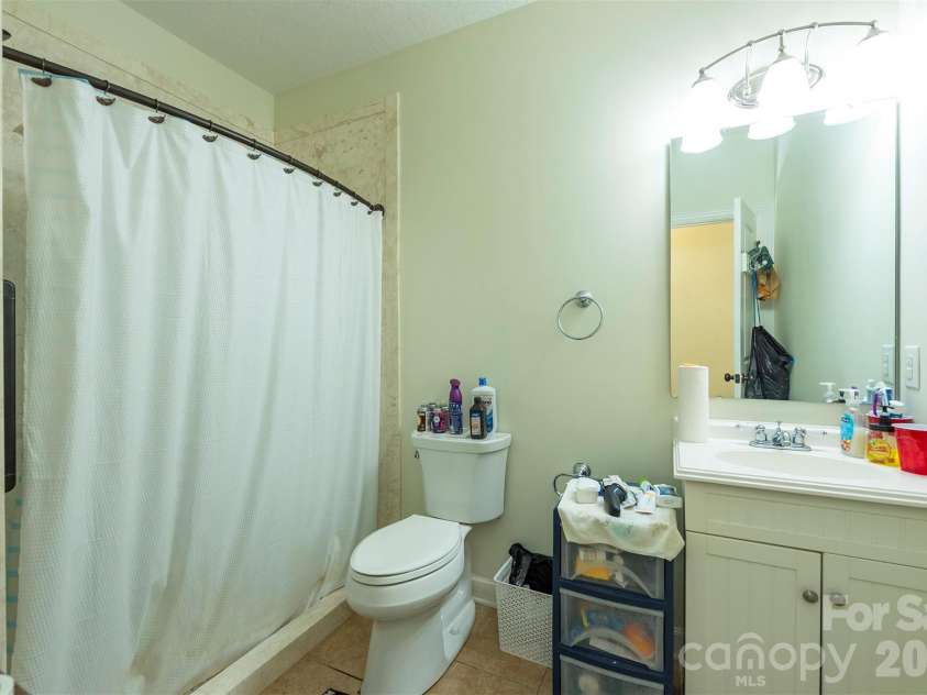 25 Deer Trail Way, Fairview, NC 28730.  MLS# CAR4428535, YatesRealty ID 53113. 