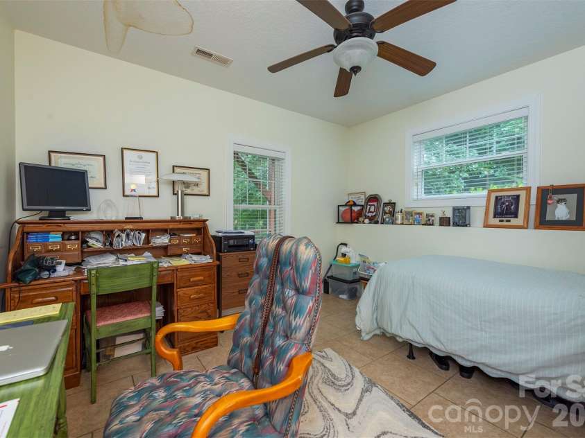 25 Deer Trail Way, Fairview, NC 28730.  MLS# CAR4428535, YatesRealty ID 53113. 