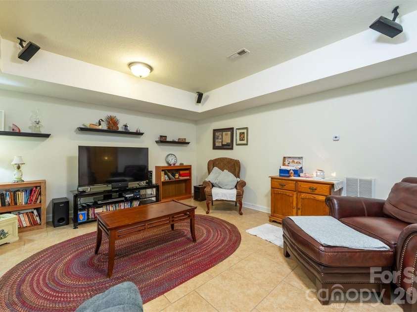 25 Deer Trail Way, Fairview, NC 28730.  MLS# CAR4428535, YatesRealty ID 53113. 