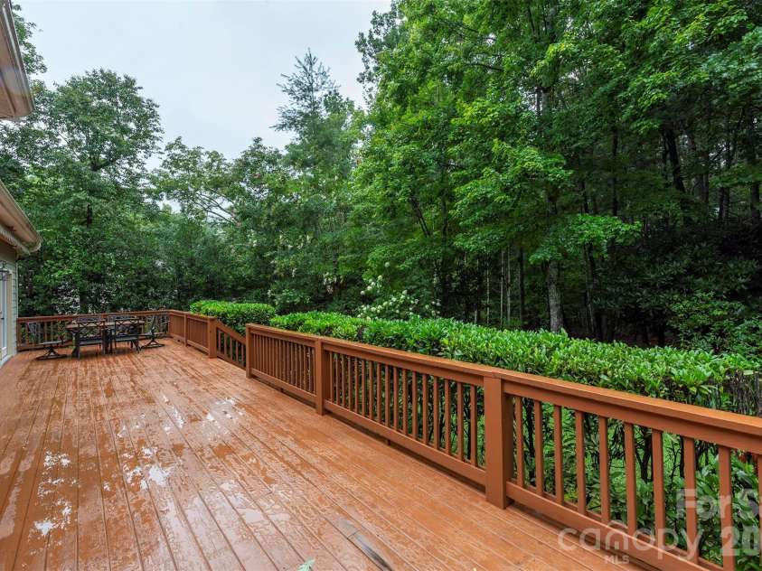 25 Deer Trail Way, Fairview, NC 28730.  MLS# CAR4428535, YatesRealty ID 53113. 