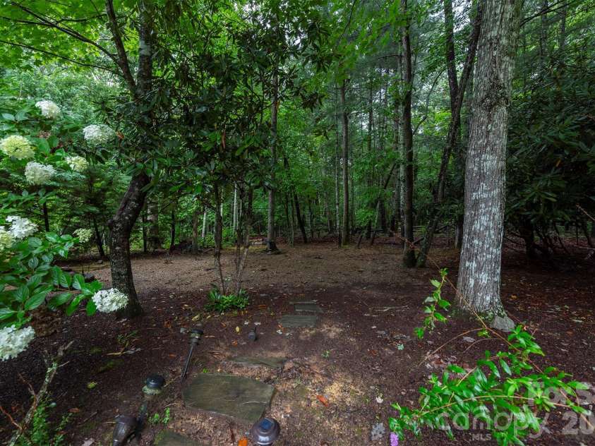 25 Deer Trail Way, Fairview, NC 28730.  MLS# CAR4428535, YatesRealty ID 53113. 