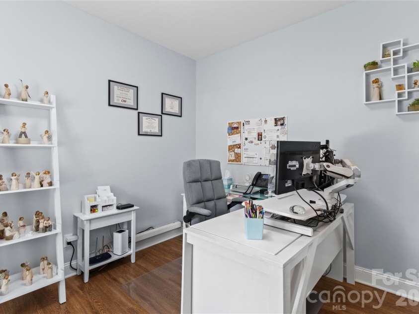 111 Paradise Hills Circle, Mooresville, NC 28115.  MLS# CAR4428377, YatesRealty ID 53114. Office