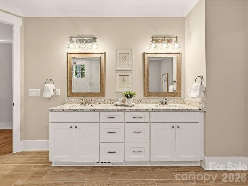 138 Waterbury Drive, Mooresville, NC 28117.  MLS# CAR4420165, YatesRealty ID 53116. Primary Bath