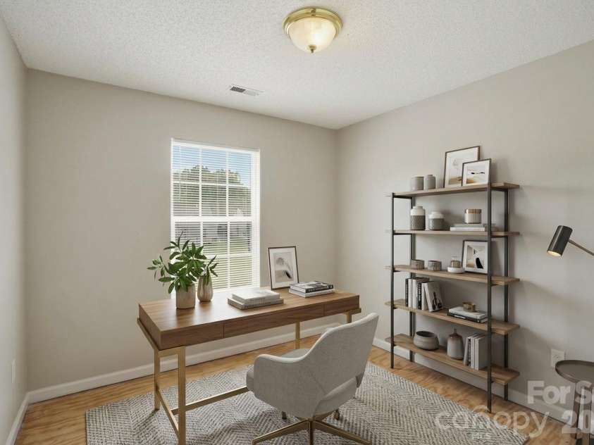 802 Almora Drive, Charlotte, NC 28216.  MLS# CAR4427934, YatesRealty ID 53117. 