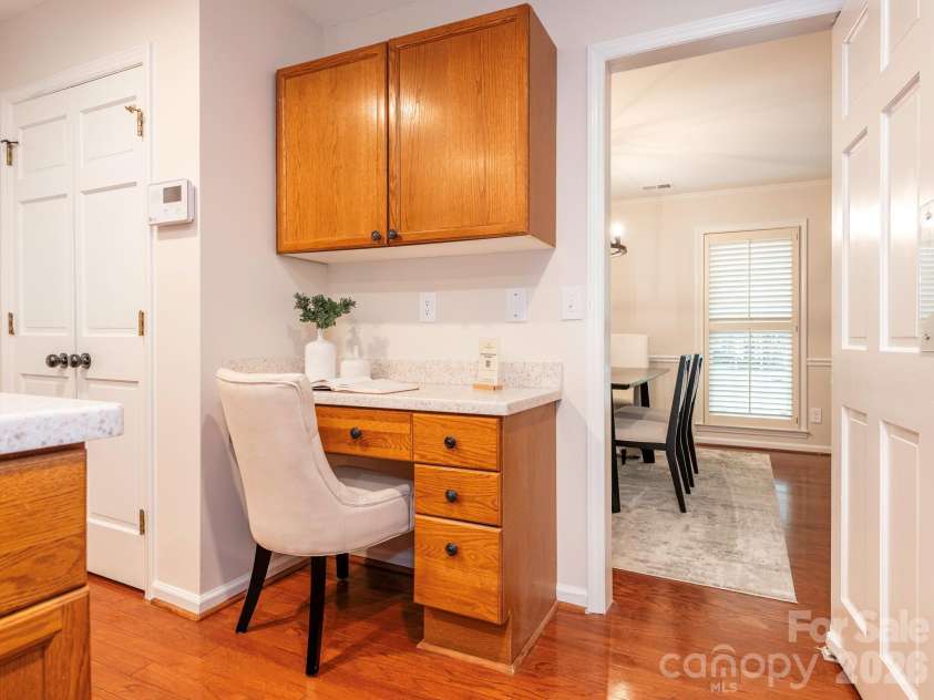 1207 Matthews Plantation Drive, Matthews, NC 28105.  MLS# CAR4428442, YatesRealty ID 53119. 