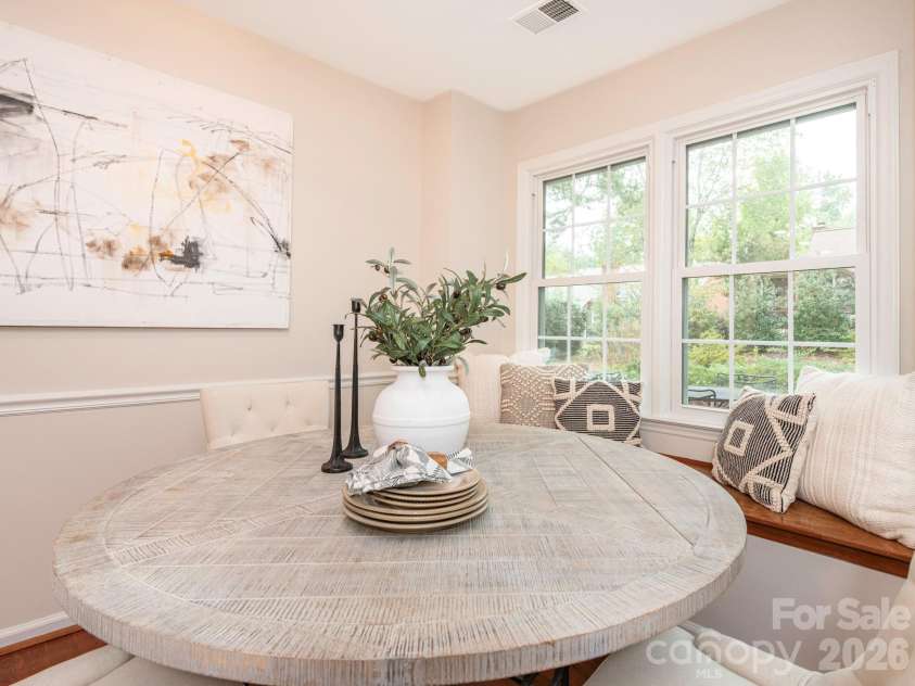 1207 Matthews Plantation Drive, Matthews, NC 28105.  MLS# CAR4428442, YatesRealty ID 53119. 