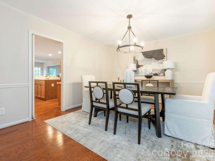 1207 Matthews Plantation Drive, Matthews, NC 28105.  MLS# CAR4428442, YatesRealty ID 53119. 