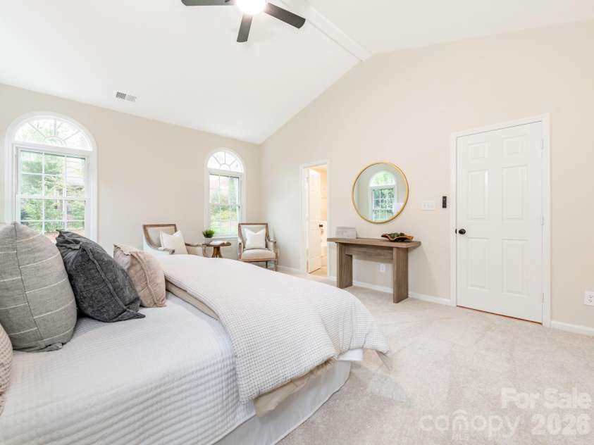 1207 Matthews Plantation Drive, Matthews, NC 28105.  MLS# CAR4428442, YatesRealty ID 53119. 