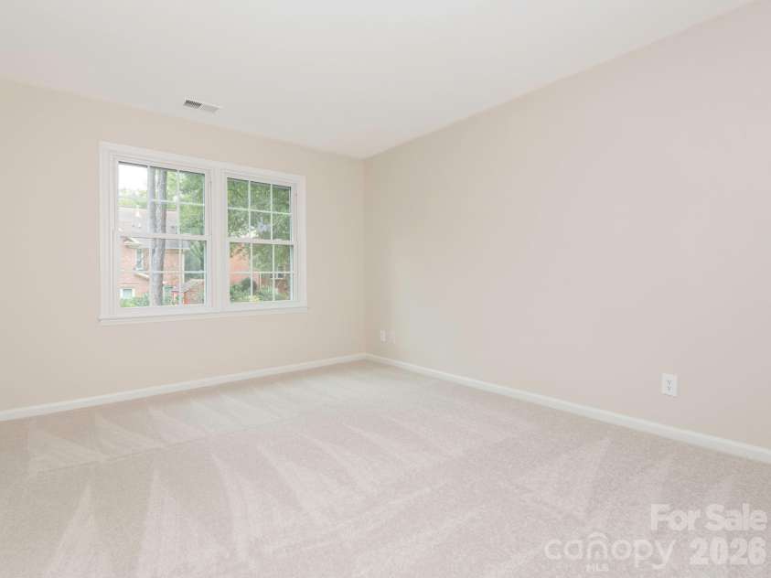 1207 Matthews Plantation Drive, Matthews, NC 28105.  MLS# CAR4428442, YatesRealty ID 53119. 