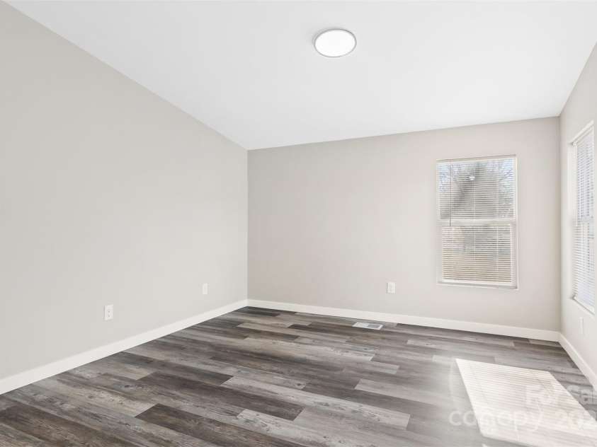 8670 Carroll Street, Hickory, NC 28601.  MLS# CAR4224295, YatesRealty ID 5312. 