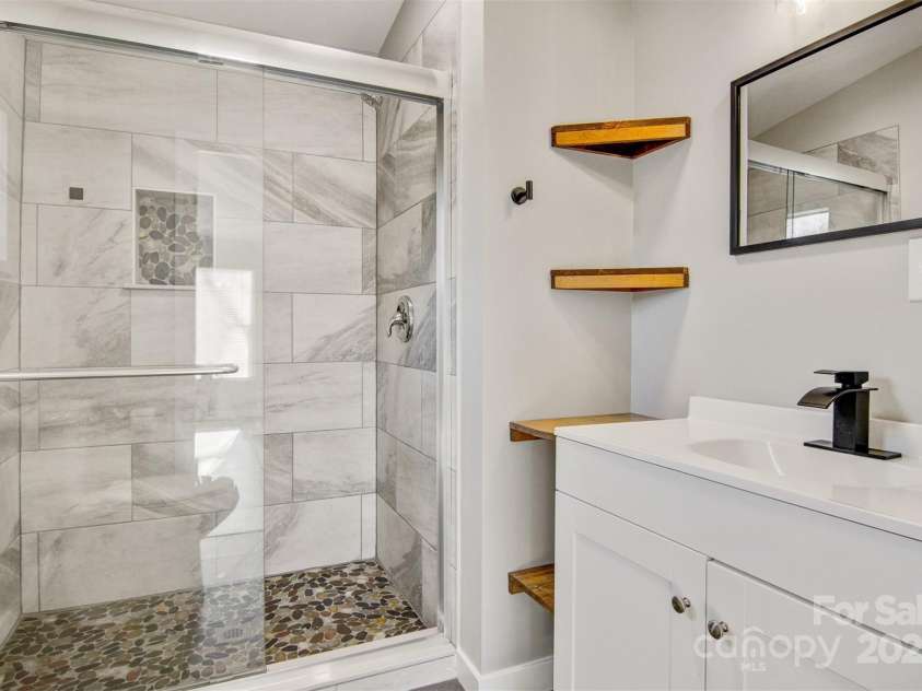 8670 Carroll Street, Hickory, NC 28601.  MLS# CAR4224295, YatesRealty ID 5312. 
