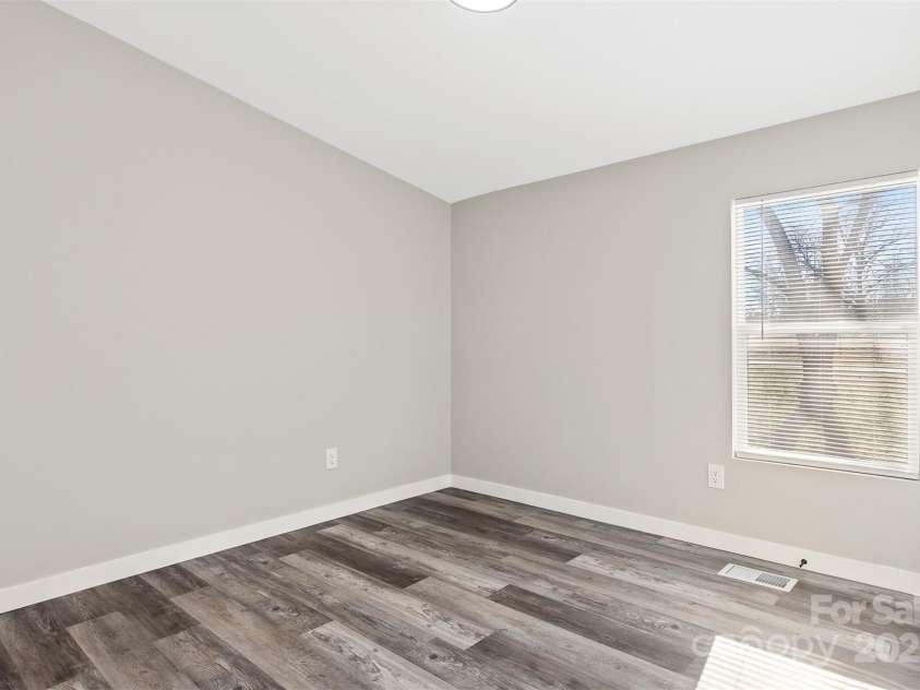 8670 Carroll Street, Hickory, NC 28601.  MLS# CAR4224295, YatesRealty ID 5312. 
